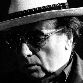 Να τα εκατοστήσεις Van!