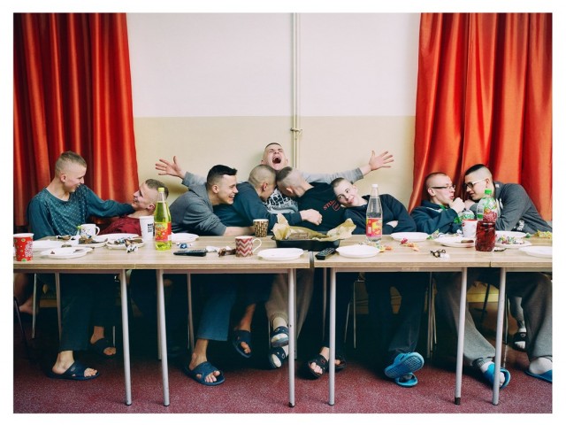 Σκαρώνοντας ρίμες σε ένα αναμορφωτήριο της Πολωνίας