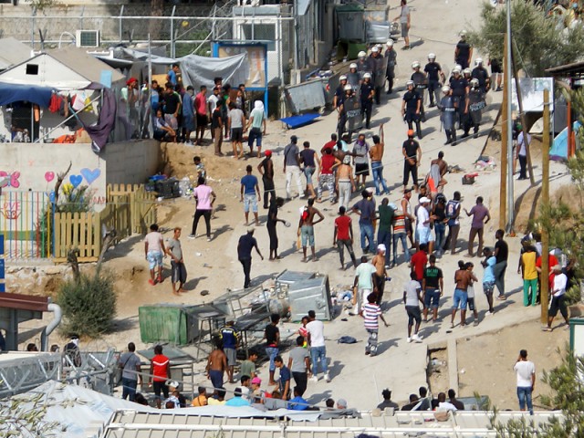 Δήμαρχος Λέσβου: «Μια φιτιλιά αρκεί για να χαθεί ολοσχερώς ο έλεγχος»