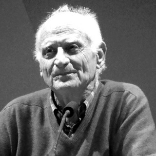 Αντί να κάνουμε πόλεμο στον πόλεμο, θα ήταν πιο έξυπνο να κάνουμε ειρήνη στον πόλεμο