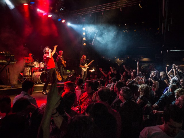 Σταυρός του Νότου, εδώ και 20 χρόνια η σκηνή των «αιώνιων φοιτητών»