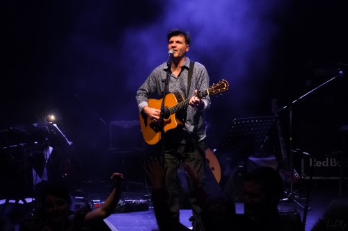 Κερδίστε προσκλήσεις για τη συναυλία του Φοίβου Δέληβοριά στον κήπο του Μεγάρου