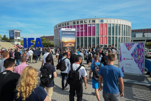 IFA 2016: Θέλατε «έξυπνο» πλυντήριο που διπλώνει τα ρούχα; Έφτασε!