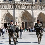 Νοτρ-Νταμ: Βρέθηκε αυτοκίνητο με φιάλες υγραερίου