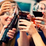 Υπάρχει τρόπος να πίνουν περισσότερο αλκοόλ οι γυναίκες;