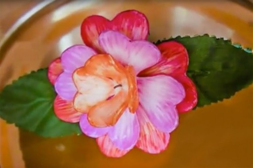 Πλαστικά φυτά ανθίζουν μόνα τους χάρη σε «μαγικά» υλικά