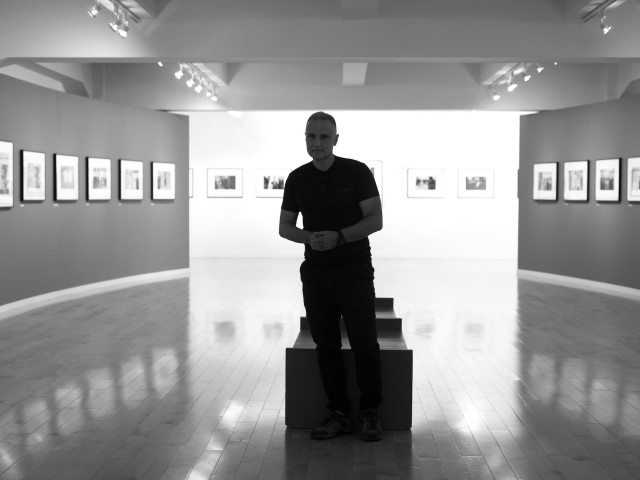 Κωνσταντίνος Πίττας: Ο Φωτογράφος που Συνέλαβε την Ευρώπη να Αλλάζει