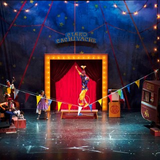 Είναι τσίρκο, το λένε Cachivache και παίζει τώρα στο “Παλλάς”.