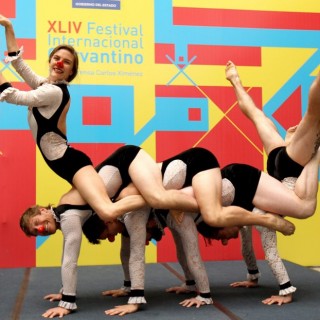 Μεξικό: Ο θίασος των «ζώων» με Αυστραλές στο Διεθνές Φεστιβάλ Cervantino