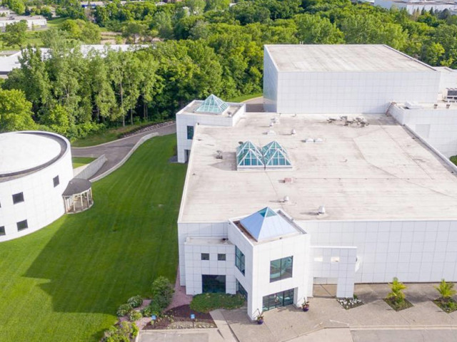 Άνοιξε για το κοινό το Paisley Park του Πρινς