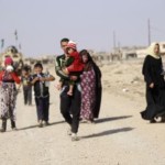 Ιράκ: Χιλιάδες ανθρώπων φεύγουν από τη Μοσούλη και καταφεύγουν στη Συρία