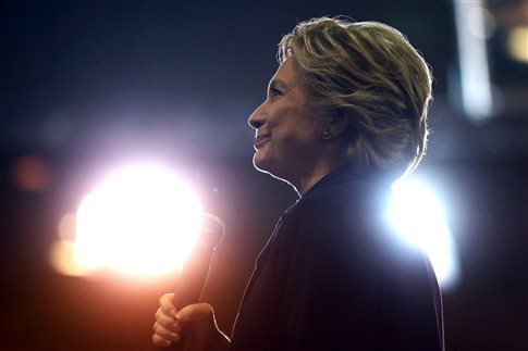 Τα Wikileaks ξαναχτυπούν! 2.000 mail από συνεργάτες της Κλίντον βγήκαν στη φόρα.