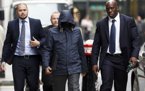 Ο δημοσιογράφος που παρίστανε τον Άραβα σεΐχη καταδικάστηκε σε φυλάκιση 15 μηνών για παρεμπόδιση της δικαιοσύνης