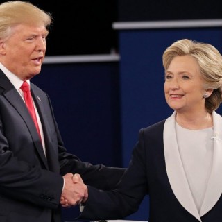 Τραμπ και Κλίντον αντάλλαξαν φραστικά πυρά για τη διαχείριση των ηλεκτρονικών μηνυμάτων της τελευταίας