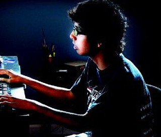 Εθισμένοι στο διαδίκτυο οι χάκερς