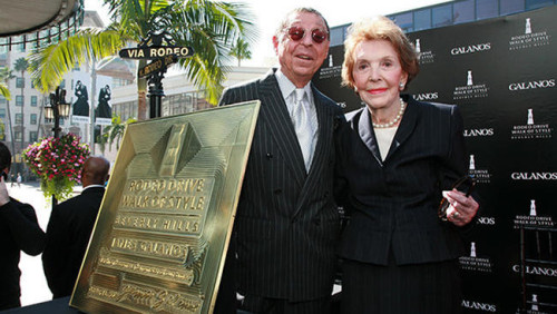 Πέθανε ο Ελληνοαμερικανός σχεδιαστής-θρύλος, Τζέιμς Γκαλάνος