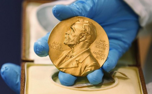 Yπό σκέψη η Σουηδική Ακαδημία για το αν θα αναβληθεί η απονομή του βραβείου Νόμπελ Λογοτεχνίας