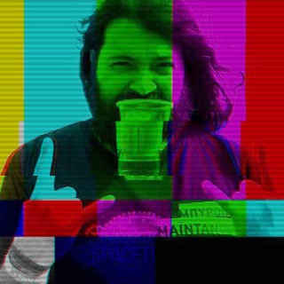 Υπάρχει ένας άνθρωπος που δεν βαριέται ποτέ! Ο Θοδωρής Δημητρόπουλος, κύριες και κύριοι.