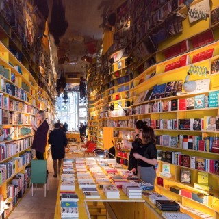 Ένα θεϊκό βιβλιοπωλείο στη Brick Lane