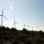 Δώδεκα νέα αιολικά πάρκα από τη ΔΕΗ