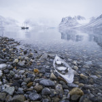Θυμίζουμε ότι λιώνει η βάρκα από πάγο του Joshua Abarbanel