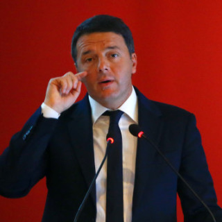 Ιταλία: Η κυβέρνηση σχεδιάζει ήδη την επόμενη μέρα μετά το δημοψήφισμα