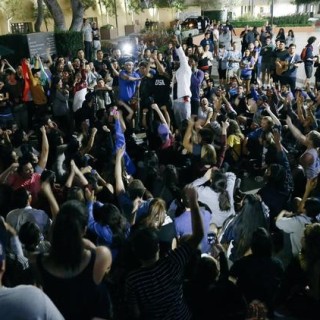 «Όχι ο δικός μου Πρόεδρος» φωνάζει η Καλιφόρνια