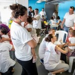 Οι Γιατροί Χωρίς Σύνορα συνεχίζουν τους εμβολιασμούς των παιδιών προσφύγων σε όλη την Ελλάδα