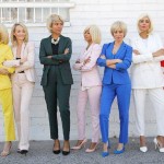 Εκλογές ΗΠΑ: Στις κάλπες με τα… κοστούμια. Οι ψηφοφόροι της Χίλαρι Κλίντον ακολουθούν την τάση του Pantsuit Nation και υιοθετούν το στυλ της υποψήφιας προέδρου