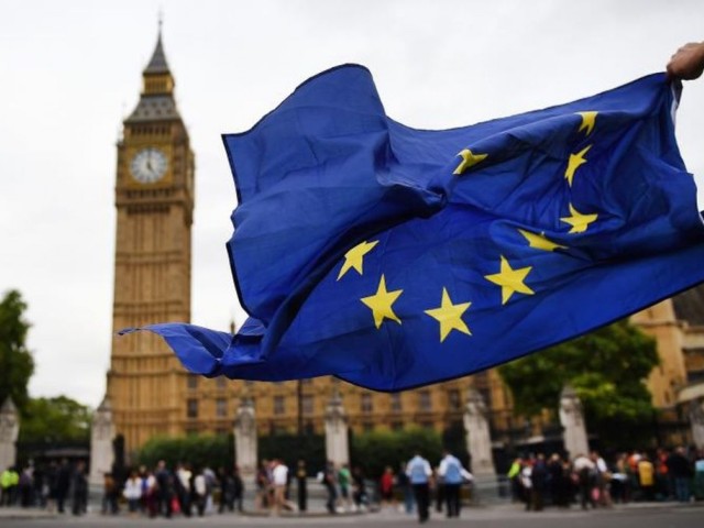 Οι Φιλελεύθεροι Δημοκράτες θα ψηφίσουν κατά του Brexit, αν δεν διεξαχθεί δεύτερο δημοψήφισμα