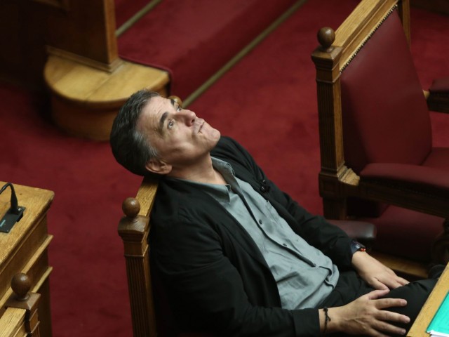 Σύμφωνα με το CNBC, ο Ευκλείδης Τσακαλώτος είναι υποψήφιος για επικεφαλής του ΔΝΤ