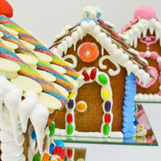 Το Sweet Spot και η Popaganda σας κάνουν δώρο ένα gingerbread house