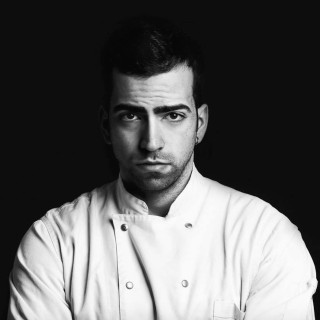 Μάρκος Κωνσταντινίδης: από το μιλφέιγ στα γλυκά με θαλασσινό αλάτι