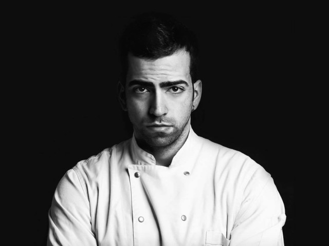 Μάρκος Κωνσταντινίδης: από το μιλφέιγ στα γλυκά με θαλασσινό αλάτι