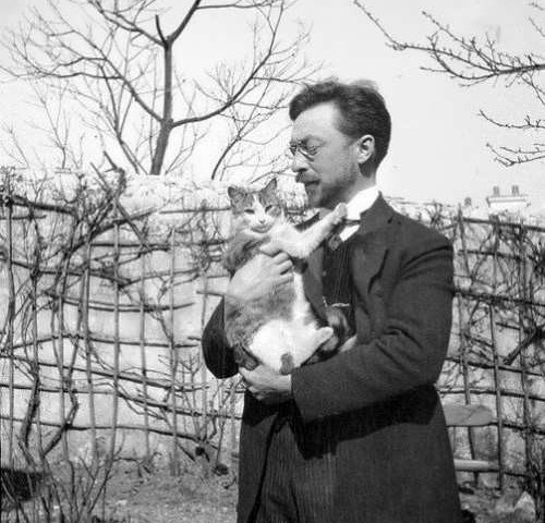 Στις 13 Δεκεμβρίου του 1944 φεύγει από τη ζωή ο Βασίλι Καντίνσκι