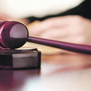 Mπορεί ένας αλγόριθμος να αντικαταστήσει τους νομικούς;