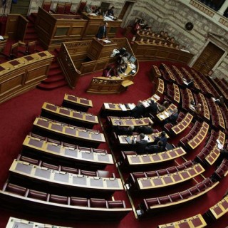 Βουλή: Oλοκληρώνεται αργά απόψε με ονομαστική ψηφοφορία η συζήτηση του προϋπολογισμού 2017