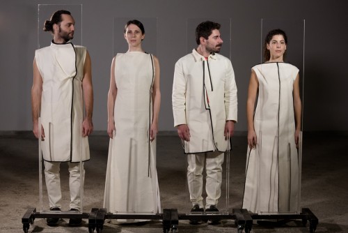 Το «Μάουζερ» του Heiner Müller είναι μια άκρως πολιτική παράσταση