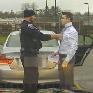 Όταν αντί για κλήση, παίρνεις γραβάτα