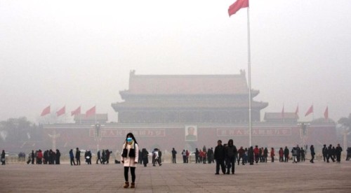 «Κόκκινος» συναγερμός στο Πεκίνο εξαιτίας της ατμοσφαιρικής ρύπανσης