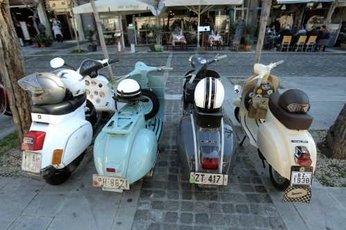 Ιταλία: “Έξωση” στη Βέσπα από το κέντρο της Γένοβας