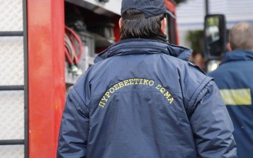 Φωτιά έκαψε ολοσχερώς μονοκατοικία στη Θέρμη