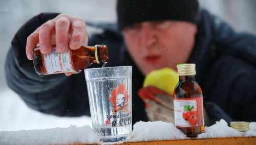 71 οι νεκροί που αντί για αλκοόλ, έπιναν λοσιόν για το μπάνιο