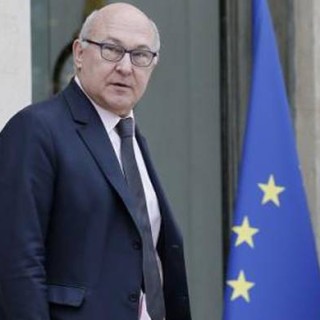 Το Παρίσι αντιτίθεται στην αναστολή των μέτρων ελάφρυνσης του ελληνικού χρέους