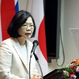 Το Πεκίνο διαμαρτυρήθηκε για την τηλεφωνική επικοινωνία του Τραμπ με την πρόεδρο της Ταϊβάν