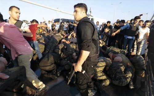 Τουρκία: Δεκάδες ακαδημαϊκοί του πανεπιστημίου της Κωνσταντινούπολης συνελήφθησαν