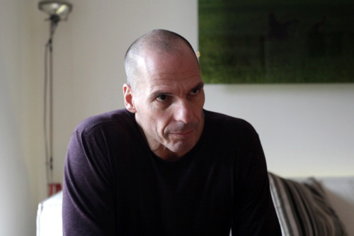 Adults in the Room: Ταινία του Γαβρά θα γίνει το βιβλίο του Βαρουφάκη