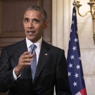 Μπαράκ Ομπάμα: «Αν οι γυναίκες κυβερνούσαν όλες τις χώρες του κόσμου, θα υπήρχε μια γενική βελτίωση στις συνθήκες διαβίωσης»