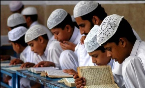 Το χριστουγεννιάτικο μήνυμα που πυροδότησε το μίσος