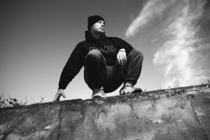 Ο Sadomas Και Η Τέχνη Της Επιβίωσης